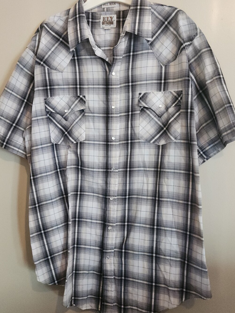 M3  Ely Cattleman Tall Man Short-Sleeve Plaid Button-up Mens Shirt-Black & White